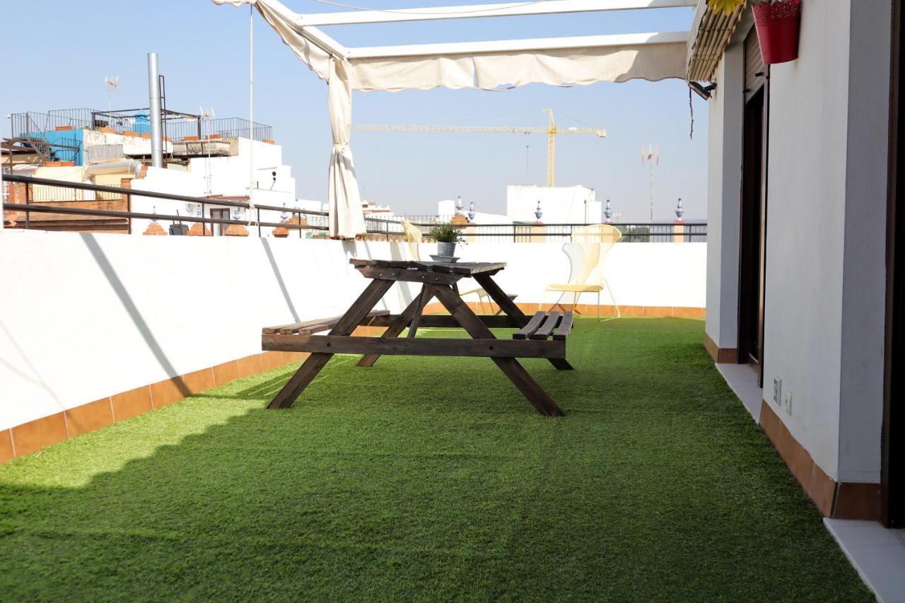 Triana Suite Dreams Sevilla Bagian luar foto