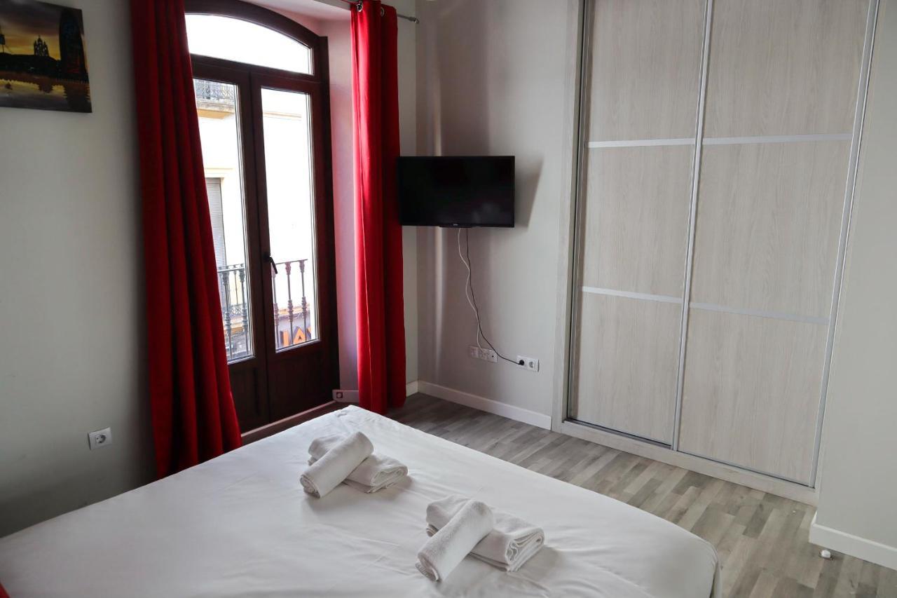 Triana Suite Dreams Sevilla Bagian luar foto