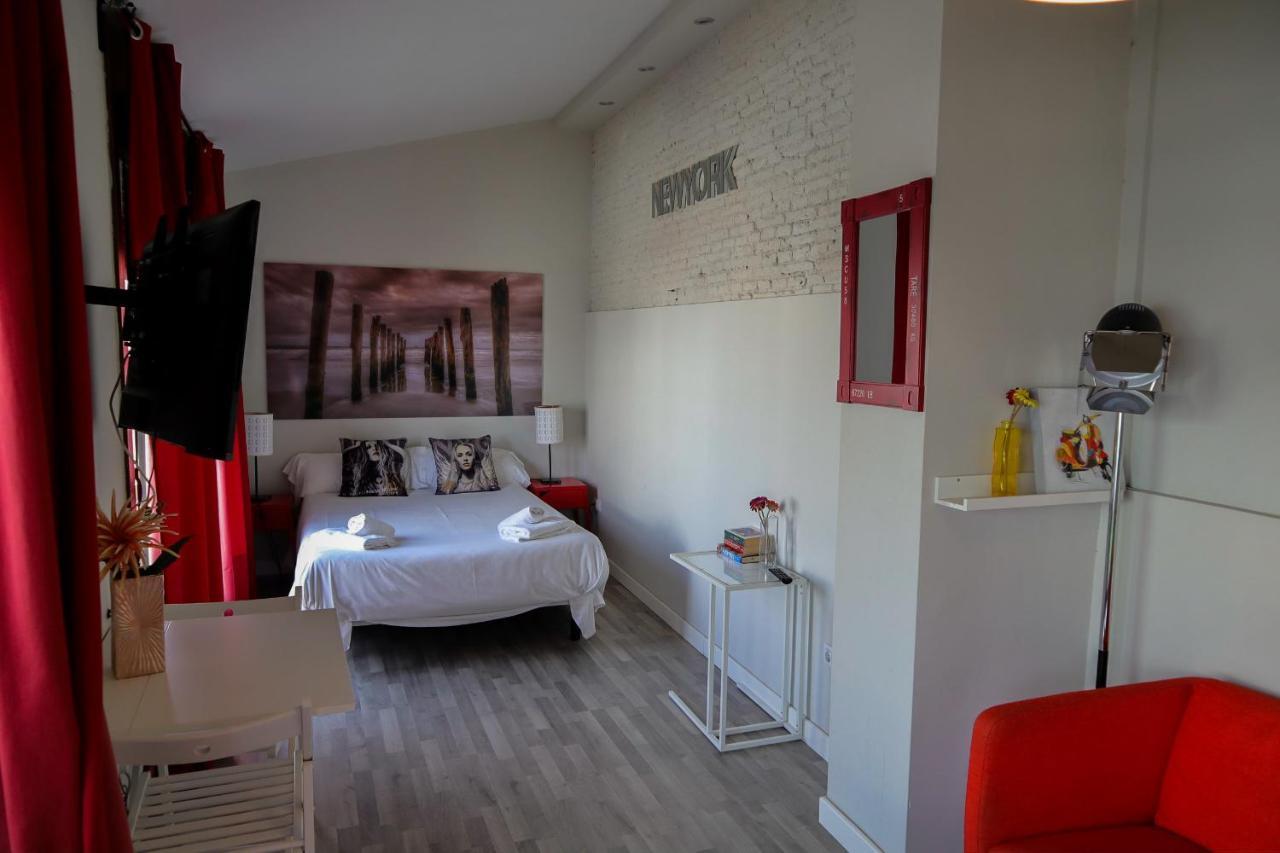 Triana Suite Dreams Sevilla Bagian luar foto