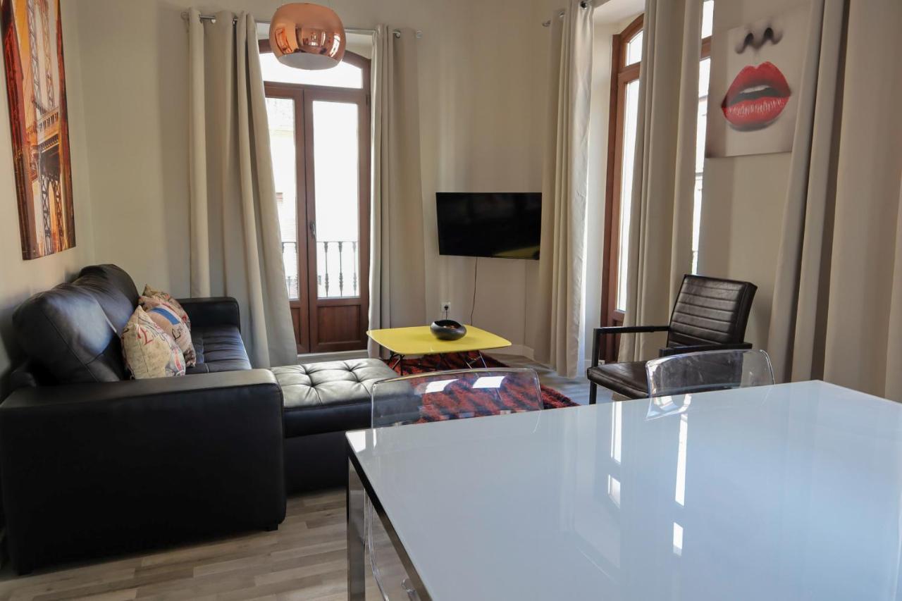 Triana Suite Dreams Sevilla Bagian luar foto